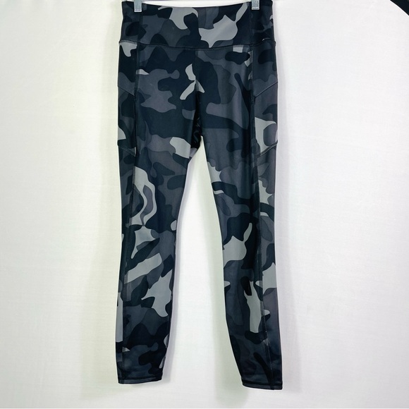 Athleta | Black Camo Contender PowerLift 7/8 Leggings - Picture 2 of 5